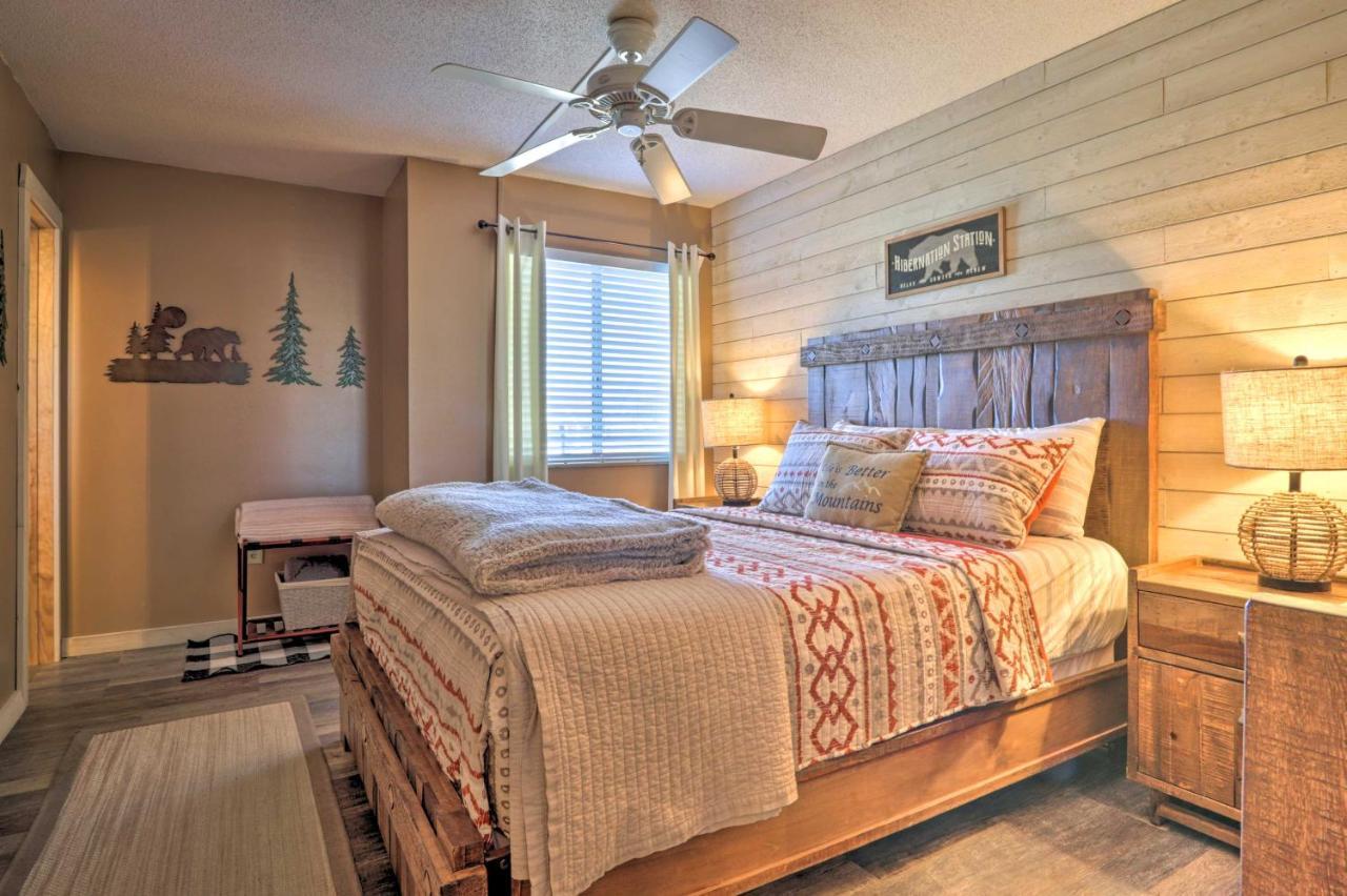 Unique Smokies Ski Shack With Mountain-Top View جاتلينبرج المظهر الخارجي الصورة